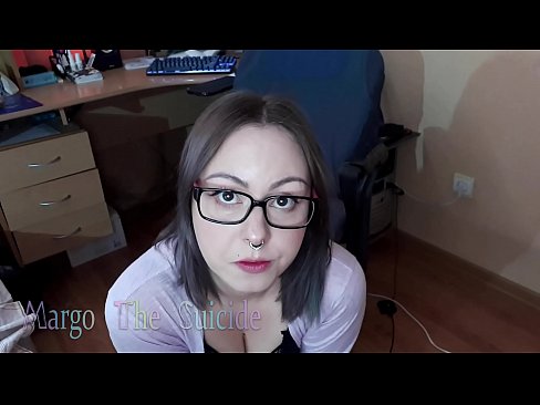 ❤️ دختر سکسی با عینک، دیلدو را عمیقاً در دوربین می مکد ❤️❌ لعنتی در ما fa.sexvideosex.top ❌️